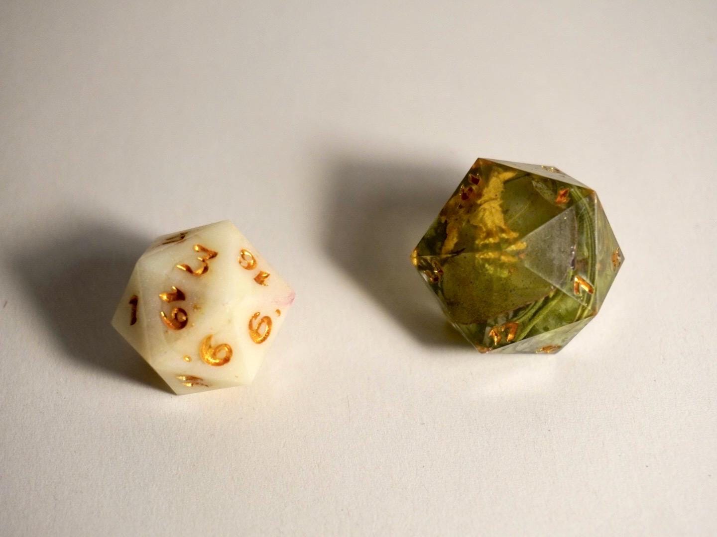 Chonky D20 Die - Alternate view 9