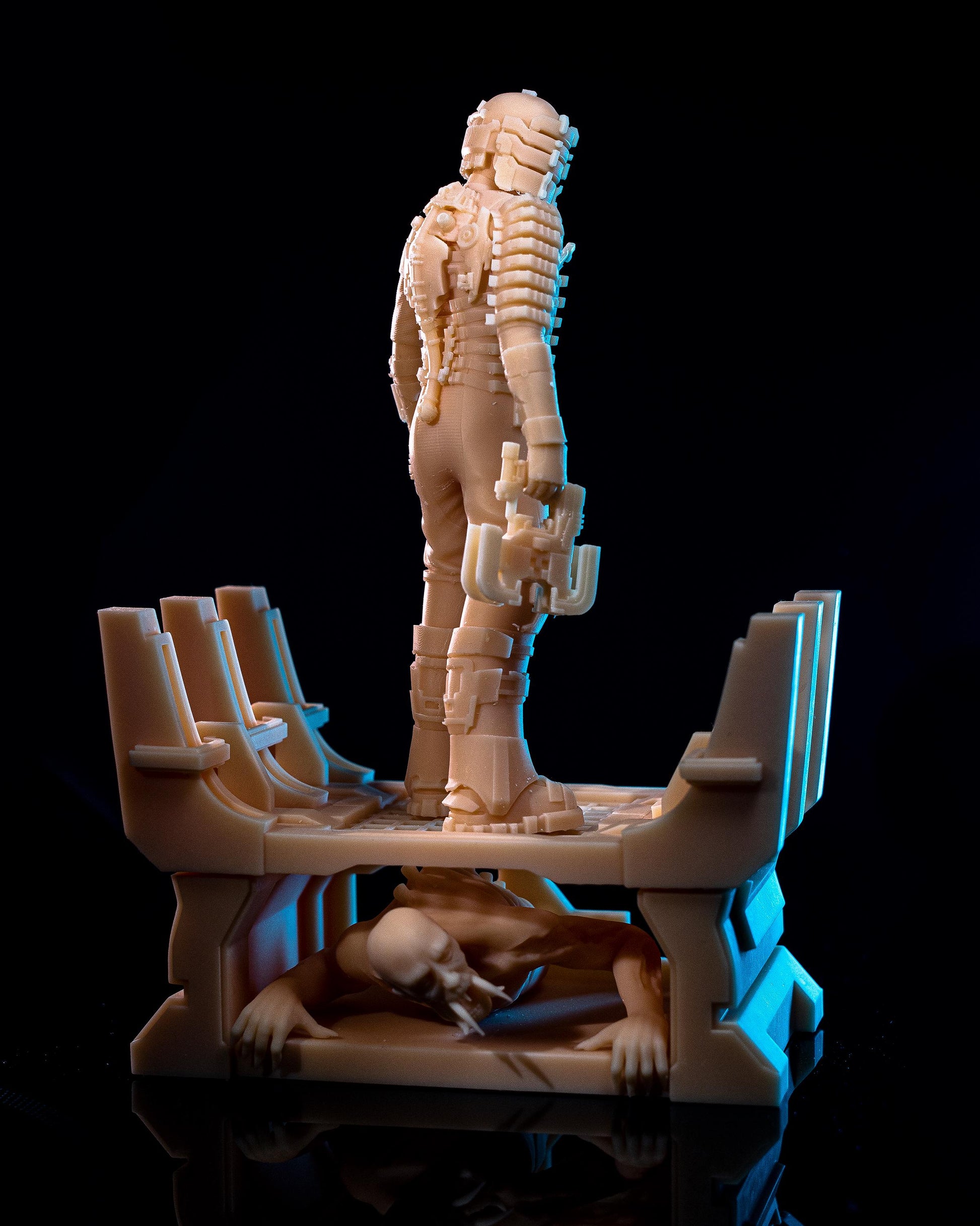 Isaac Clarke Dead Space Figure - Alternate view 3