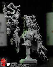 Fearne Bust - resin tabletop miniature front view