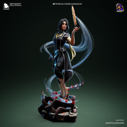 Lune Figure - Clair Obscur: Expedition 33 - Alternate view 3