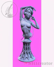 Gwen Stacy Spiderman Bust - resin tabletop miniature front view