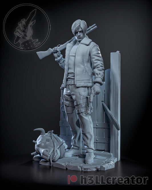 Leon Kennedy Residual Evil 4 Remake Figure - Alternate view 2