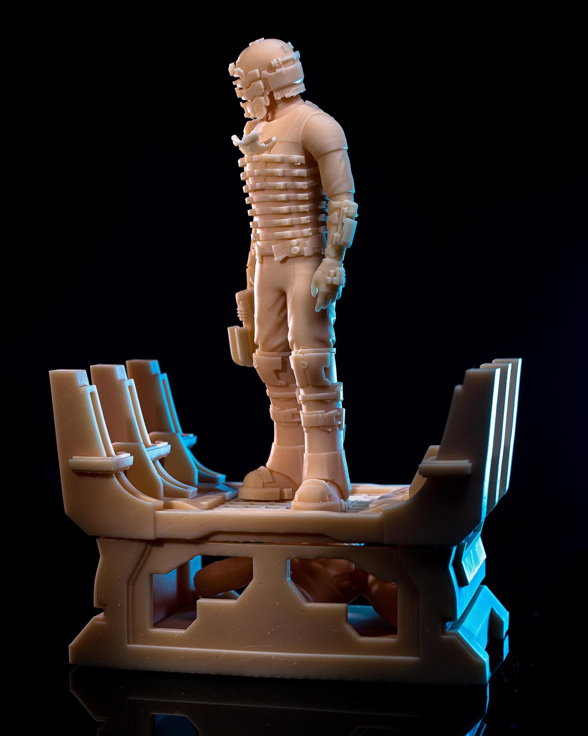 Isaac Clarke Dead Space Figure - Alternate view 4