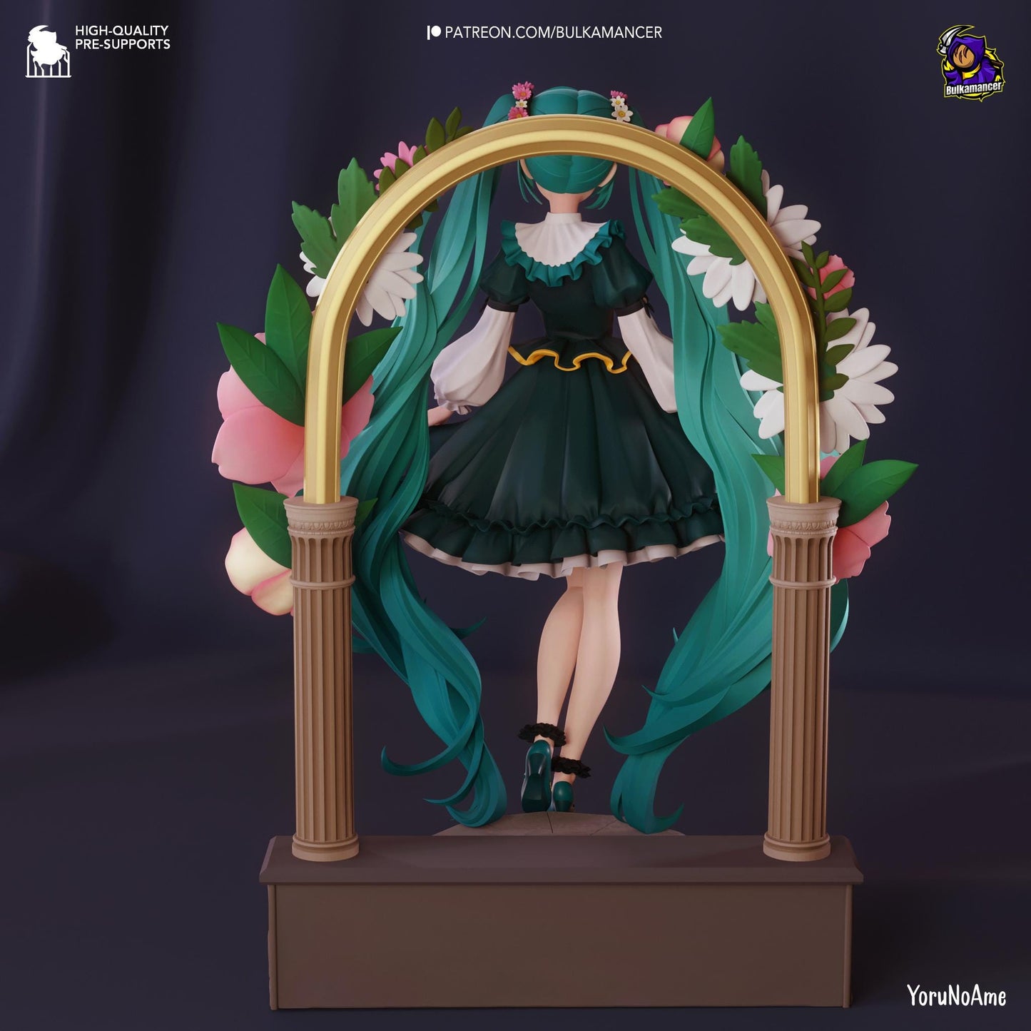 Hatsune Miku Figure - Alternate view 2